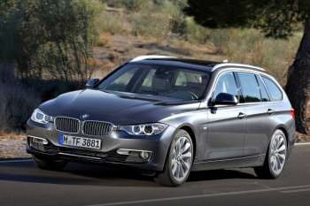 BMW 318d Touring High Executive