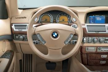 BMW 7-series 2005