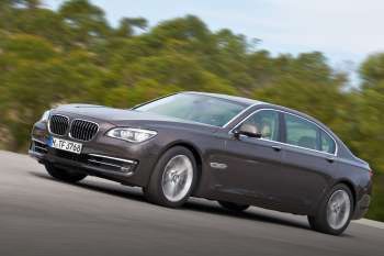 BMW 750Ld XDrive Blue Performance Executive