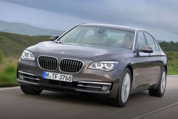 BMW 7-series 2012