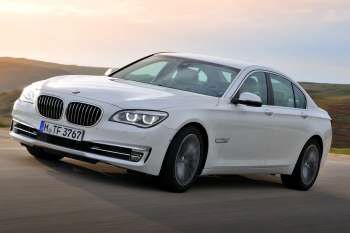 BMW 7-series 2012