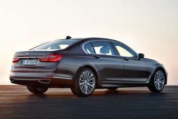 BMW 7-series 2015