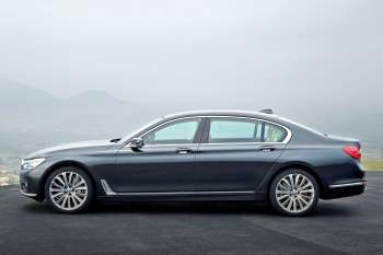 BMW 7-series 2015