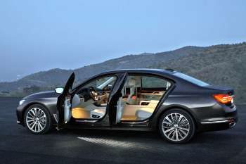 BMW 7-series 2015