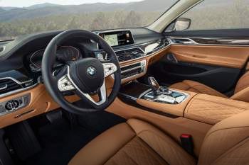 BMW 7-series 2019