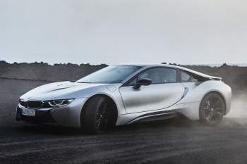 BMW i8 Coupe