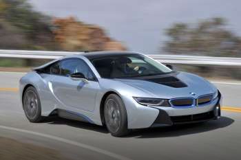 BMW I8 Protonic Red Edition