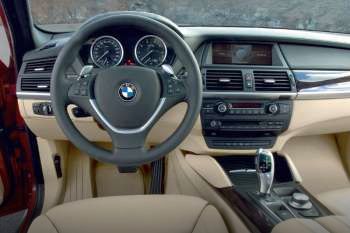 BMW X6 XDrive50i