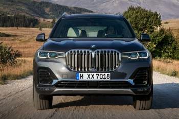 BMW X7 M50i