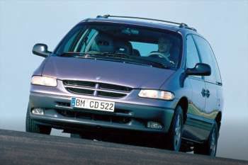 Chrysler Voyager 3.3i V6 SE