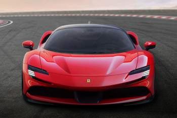 Ferrari SF90 Stradale