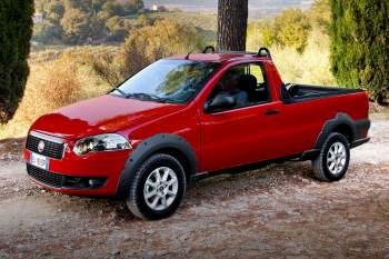 Fiat Strada 2012