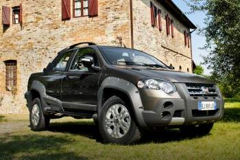 Fiat Strada 2012