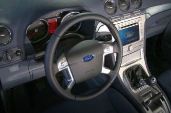 Ford Galaxy 2.0 TDCi 140hp Ghia