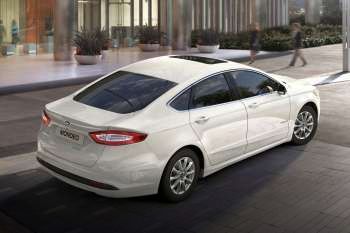 Ford Mondeo 2.0 EcoBoost 240hp Vignale