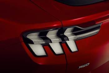 Ford Mustang Mach-E Standard Range AWD