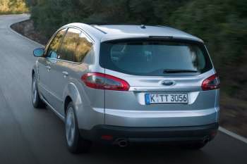 Ford S-MAX 2.0 EcoBoost 240hp Titanium