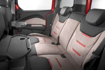 Ford Tourneo Courier 1.0 EcoBoost Titanium