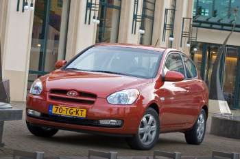 Hyundai Accent 1.6i DynamicVersion