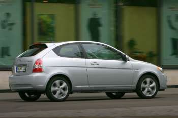 Hyundai Accent 1.6i DynamicVersion