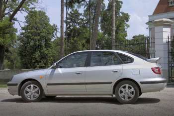 Hyundai Elantra 2003