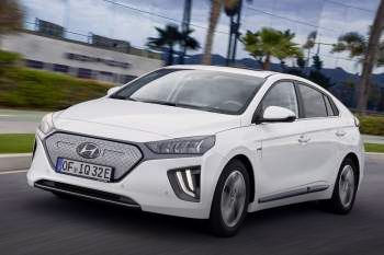 Hyundai Ioniq Electric Premium Design Sky