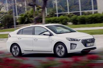 Hyundai Ioniq 1.6 GDI HEV Premium