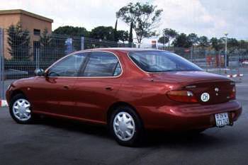 Hyundai Lantra 1.6i GL-A1