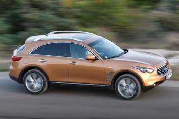 Infiniti FX30d S