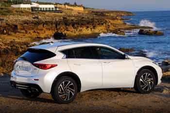 Infiniti Q30 2.2d Pure