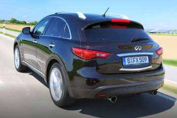 Infiniti QX70 3.0d V6 GT