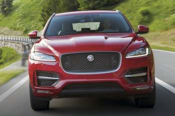 Jaguar F-Pace 2015