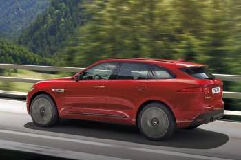 Jaguar F-Pace 2015