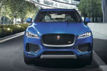 Jaguar F-Pace 2015