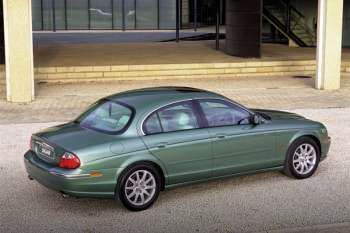 Jaguar S-Type 4.0 V8