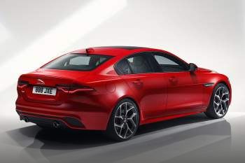 Jaguar XE D180 S