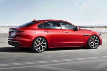 Jaguar XE D180 AWD S