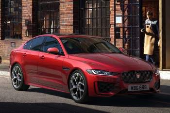 Jaguar XE P300 AWD R-Dynamic S