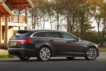 Jaguar XF 2012