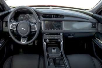 Jaguar XF 2015