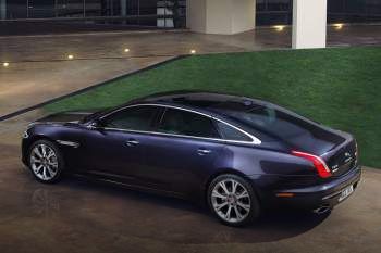 Jaguar XJ ---