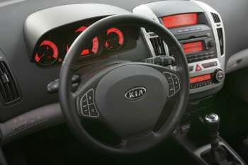 Kia Ceed 2.0 CVVT X-ecutive