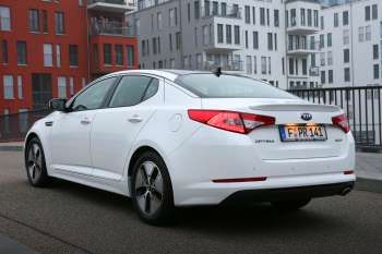 Kia Optima 2.0 CVVT Hybrid Super Pack