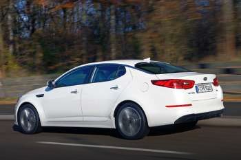 Kia Optima 2.0 CVVT Hybrid BusinessLine