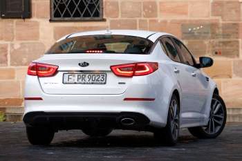 Kia Optima 2.0 CVVT Hybrid ExecutiveLine