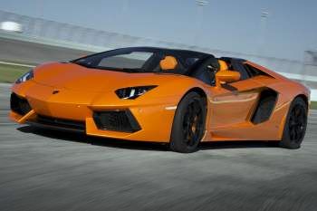 Lamborghini Aventador Roadster LP750-4 SV