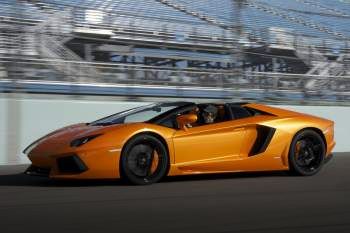 Lamborghini Aventador Roadster LP750-4 SV