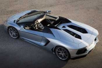 Lamborghini Aventador Roadster LP700-4