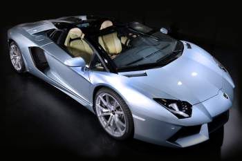 Lamborghini Aventador Roadster