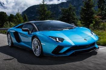 Lamborghini Aventador Roadster S